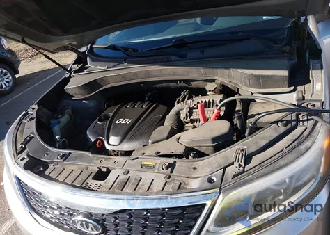 2014 Kia Sorento Lx z USA, uszkodzony, nr VIN 5XYKT3A60EG516185